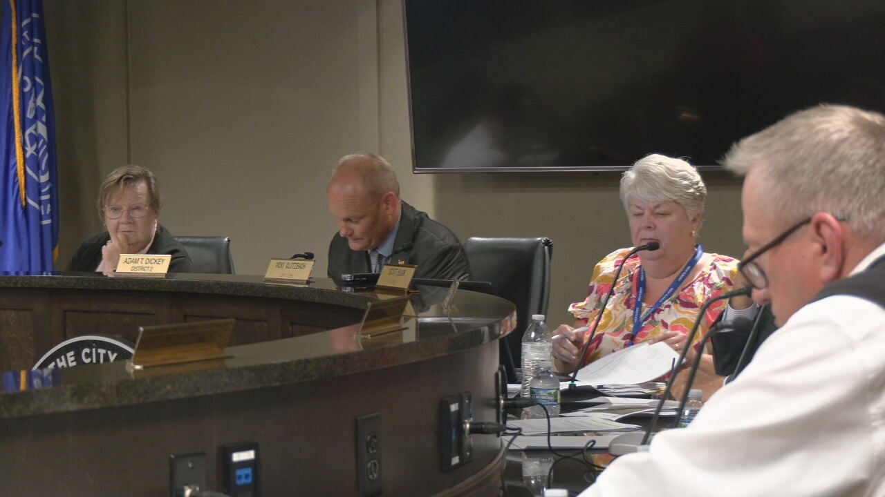 New Albany City Council budget vote 10-6-25